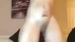 عازفة البيانو العارية تُفقد عقلها في جنس قاسي من عشيقها