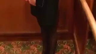 اسرق بانتيها، ثم اغتصب مهبلها