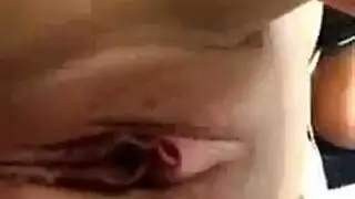 مقيد مثقوب حلمات نائب الرئيس على الثدي