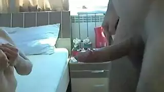 يدخل في الكس بصعوبه