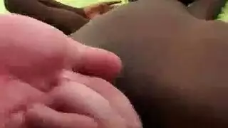 مغربية تمارس العادة سرية