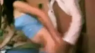 فتاة عربية تتعرض لجماع شرجي صريح بمؤخرة مستديرة مثالية